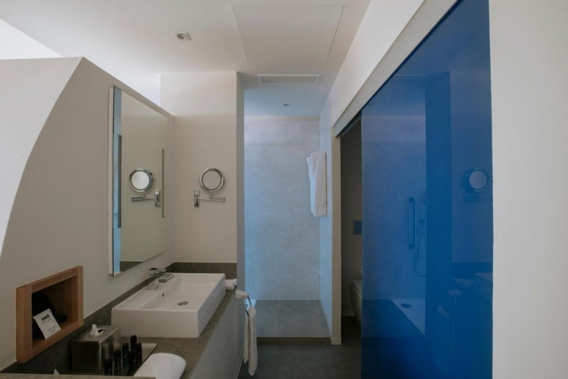 Higueron-Hotel-Malaga-Curio-Collection-By-Hilton-Adults-Only-photos-Exterior-Higueron-Hotel-Malaga-Curio-Collection-by-Hilton (4)