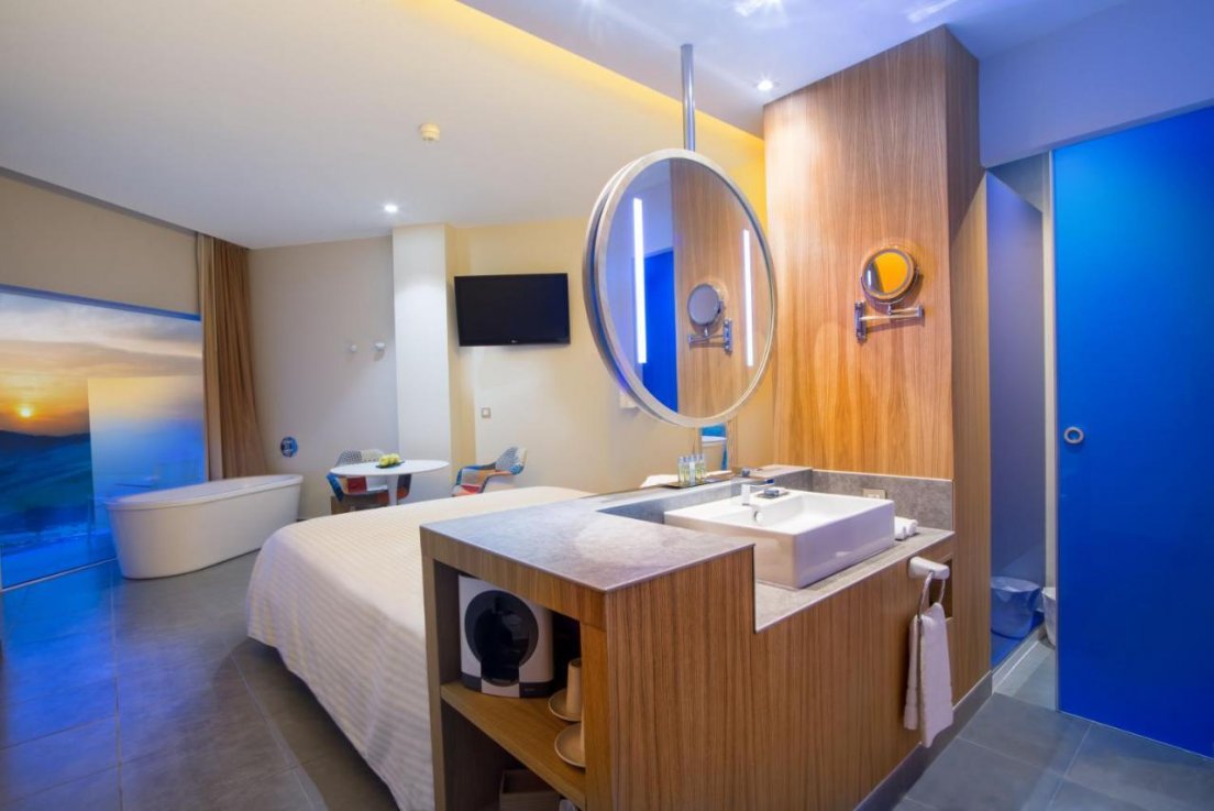 Higueron-Hotel-Malaga-Curio-Collection-By-Hilton-Adults-Only-photos-Exterior-Higueron-Hotel-Malaga-Curio-Collection-by-Hilton (6)